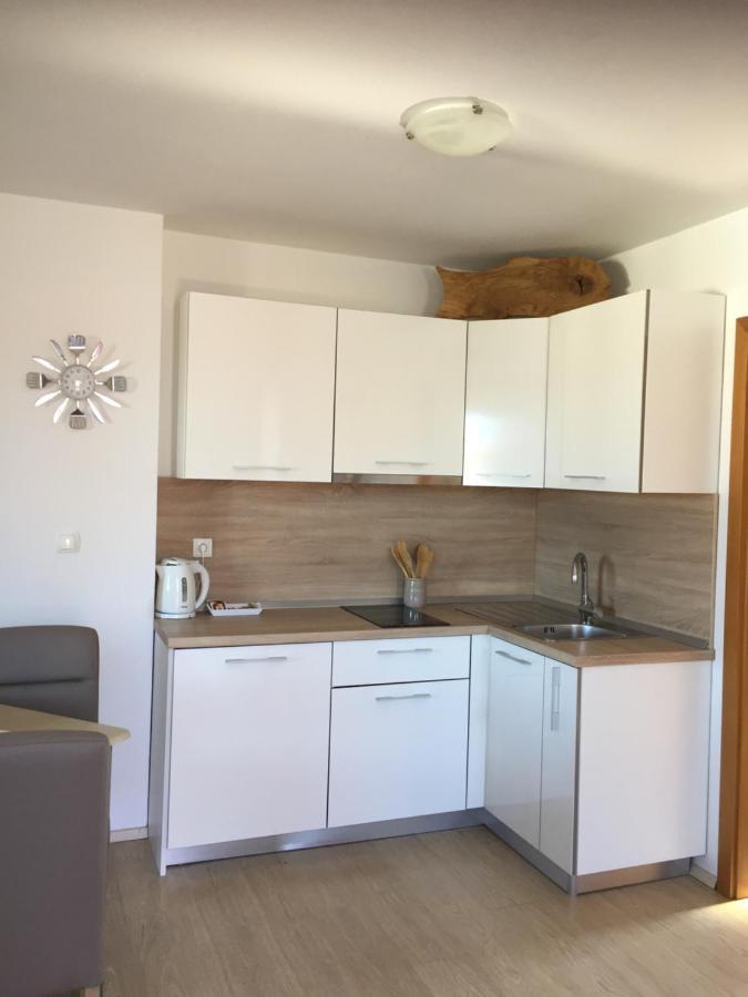 Apartments Mare Punat Exterior photo