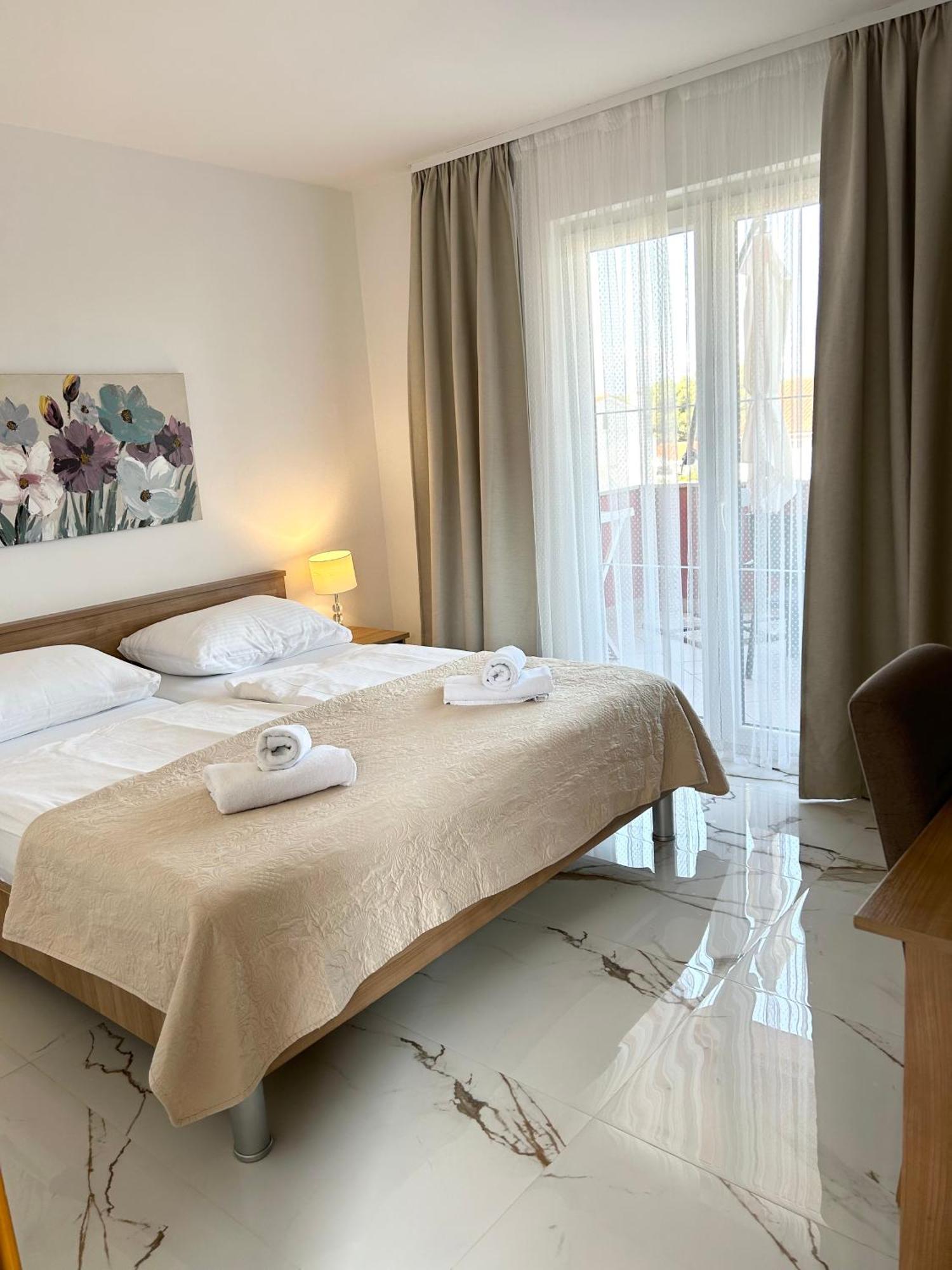 Apartments Mare Punat Exterior photo